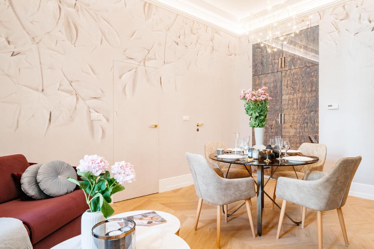Dandelion Apartment - Loftaffair Krakau Buitenkant foto